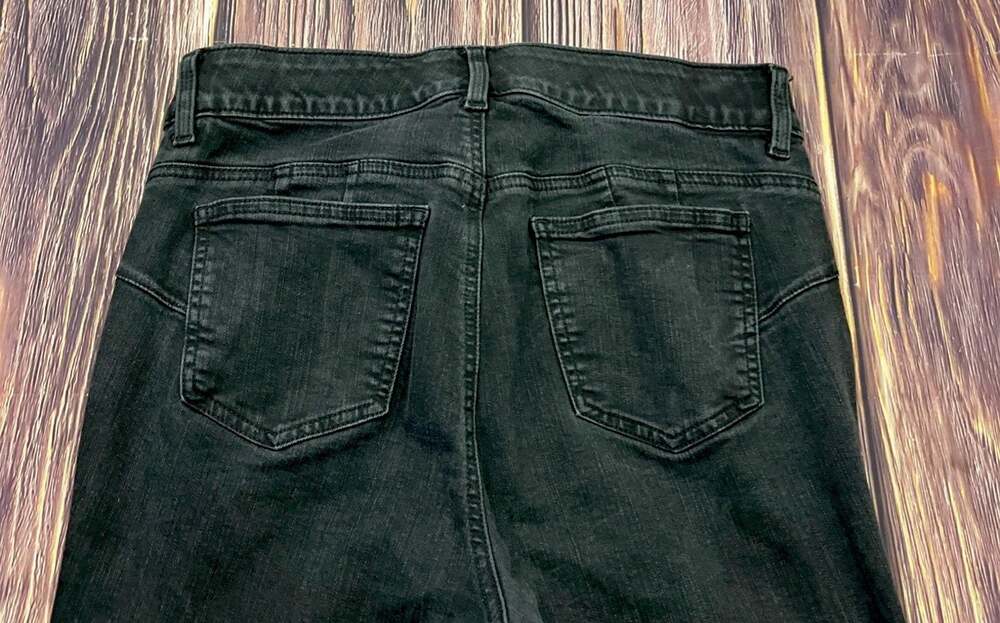 Torrid Bombshell Flare Jeans Women’s Size 12T Dark Wash Stretch Denim
